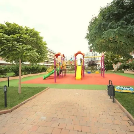 Διαμέρισμα Grand Kamelia Family Friendly Hub And Pool *